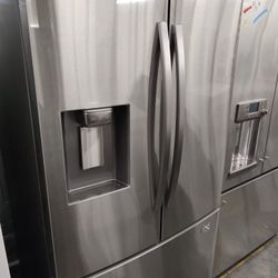 Samsung RF28R6201SR  36 Inch 3-Door French Door Smart Refrigerator 