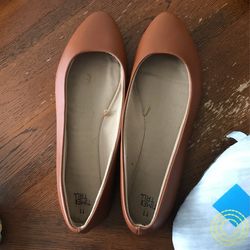 Women’s Size 11 flats 