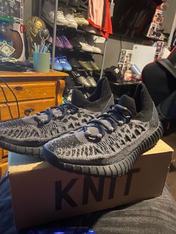Yeezy 350 knit