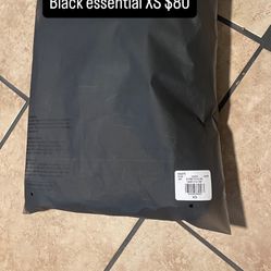Essential Black Size XS $80