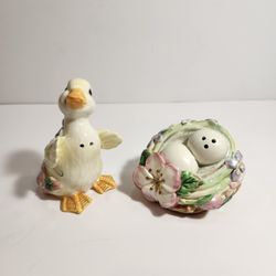 Fitz And Floyd Garden Rhapsody Duck And Nest Salt/Pepper Set