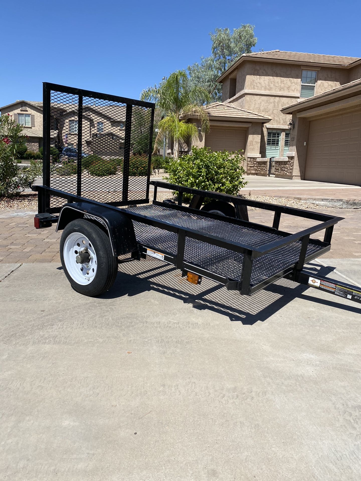 2017 Lowe’s 4’ x 6’ trailer