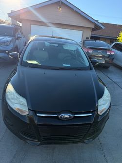 Ford Focus Black Sedan