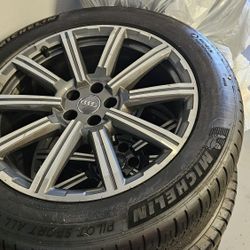 Audi Q7 WHEELS AND MICHELIN PS ALL SEASON TIRES