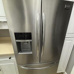 French Door Frigidaire