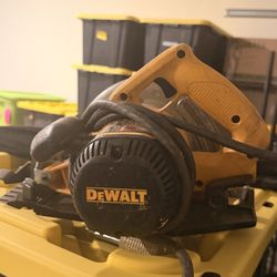 Dewalt Circular Saw