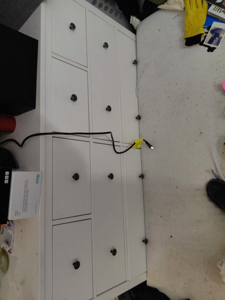 Dresser