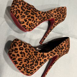 Leopard Heels 