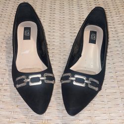 Jones New York Loafers Faux Suede Slip On Flats Pointed Toe Black Chain 7.5