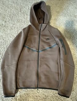 Used Brown Nike tech