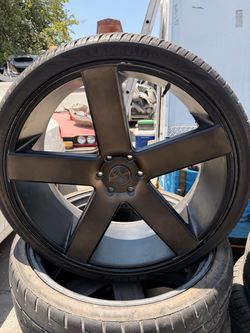 26” DUB Rims & Tires 305/30ZR26  Set of 4