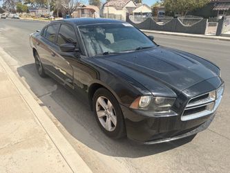 2013 Dodge Charger SE – Runs & Drives – Body Damage  $3,500 CASH