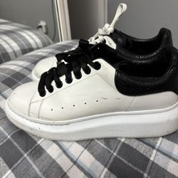 Alexander Mcqueens