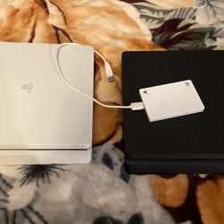 2 PS4’s