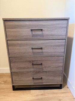 4 Drawer Dresser