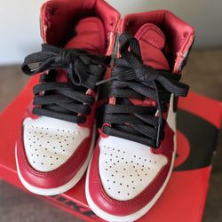 Jordan 1 Satin Snake Skin Chicago Sz13c Kids 9/10