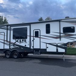 2020 XLR Nitro Toyhauler 