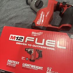 Milwaukee Rotary Hammer 