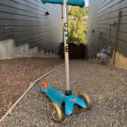 Micro Mini Kickboard for Under 5yo