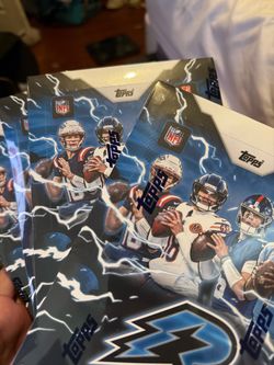 2025 Topps Resurgence Football Hobby Box Sealed In Hand