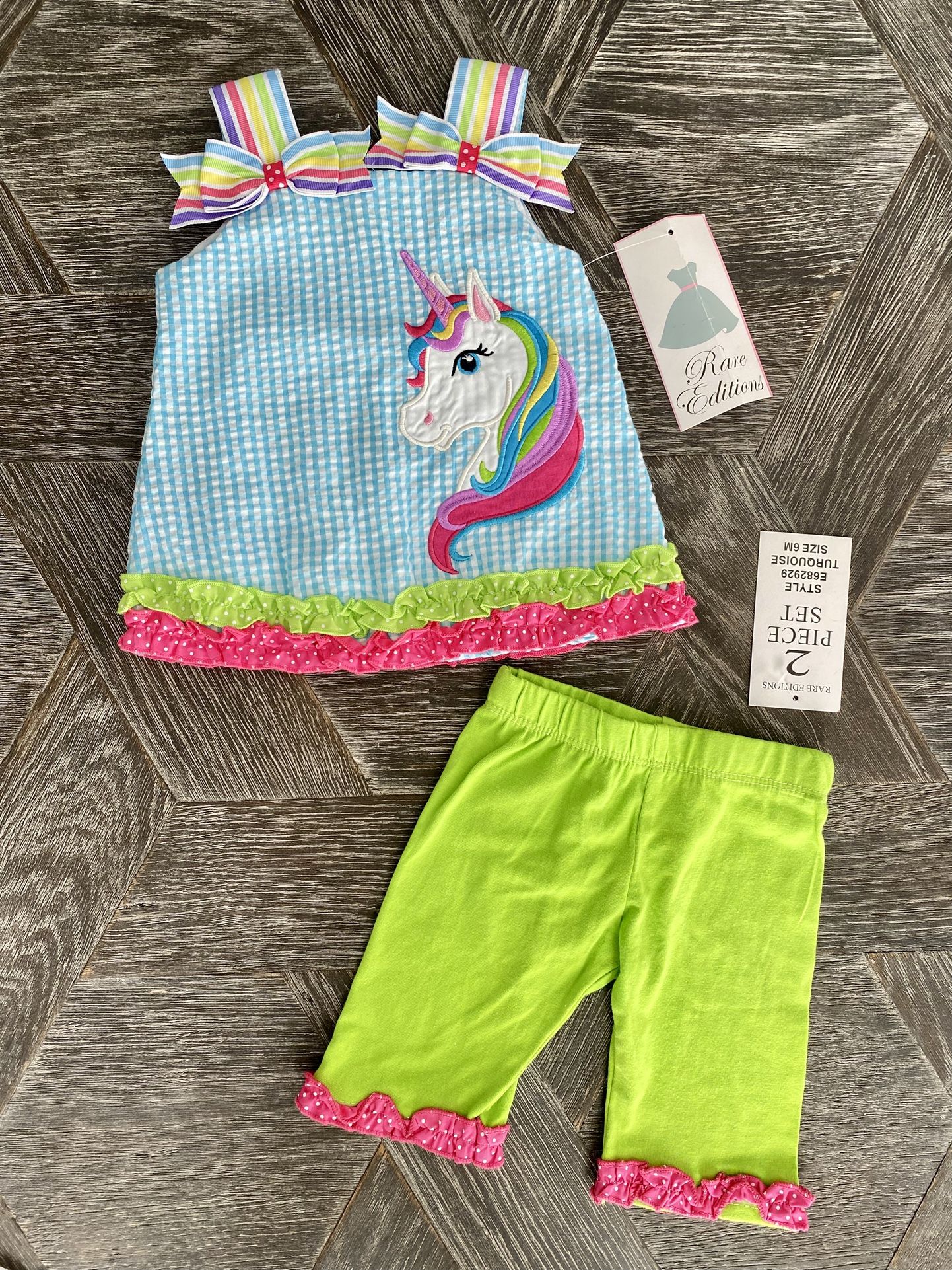NWT unicorn outfit (Infant girls 12-18 months)