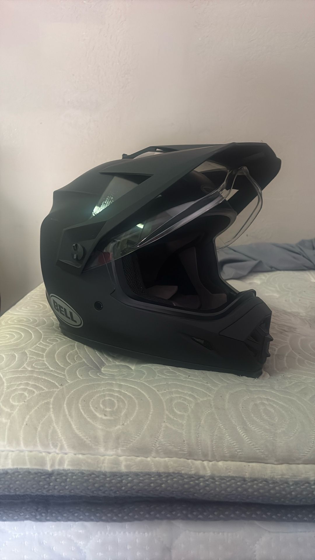 Bell Adv Style Motorcycle Helmet Size L