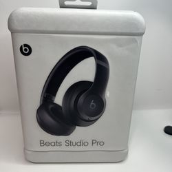 Original Beats by Dr. Dre Studio Pro Black Over Ear Headphones MQTP3LL/A