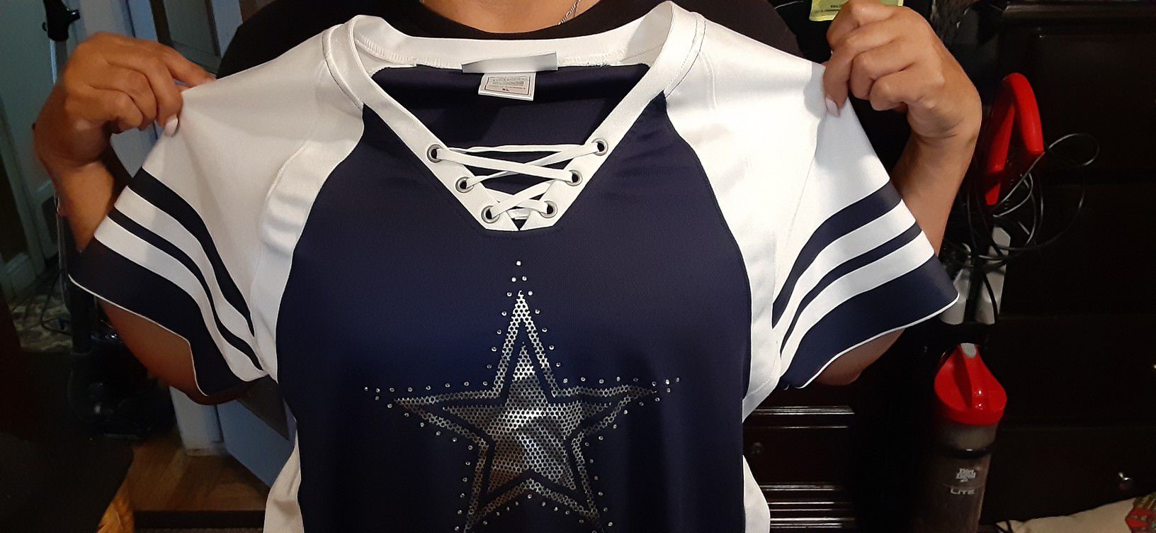 Womans Dallas Cowboys Jersey for Sale in Norwalk, CA - OfferUp