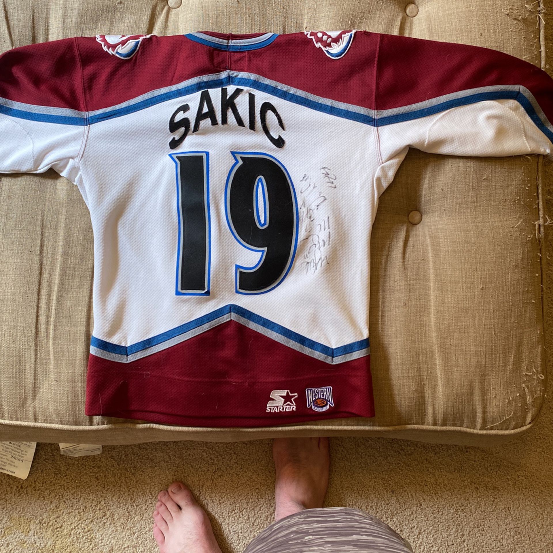 Men's M Retro CCM CO AVALANCHE JERSEY!!!! for Sale in Colorado Springs, CO  - OfferUp