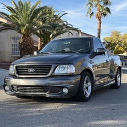 2004 Ford SVT Lightning 