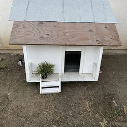 Dog house for sale
