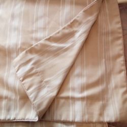 Set Of Eure Shams, New With Tags!