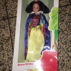 Disney Snow White New  Vintage 