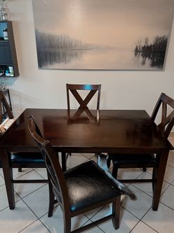 Dining table & 4 chair set