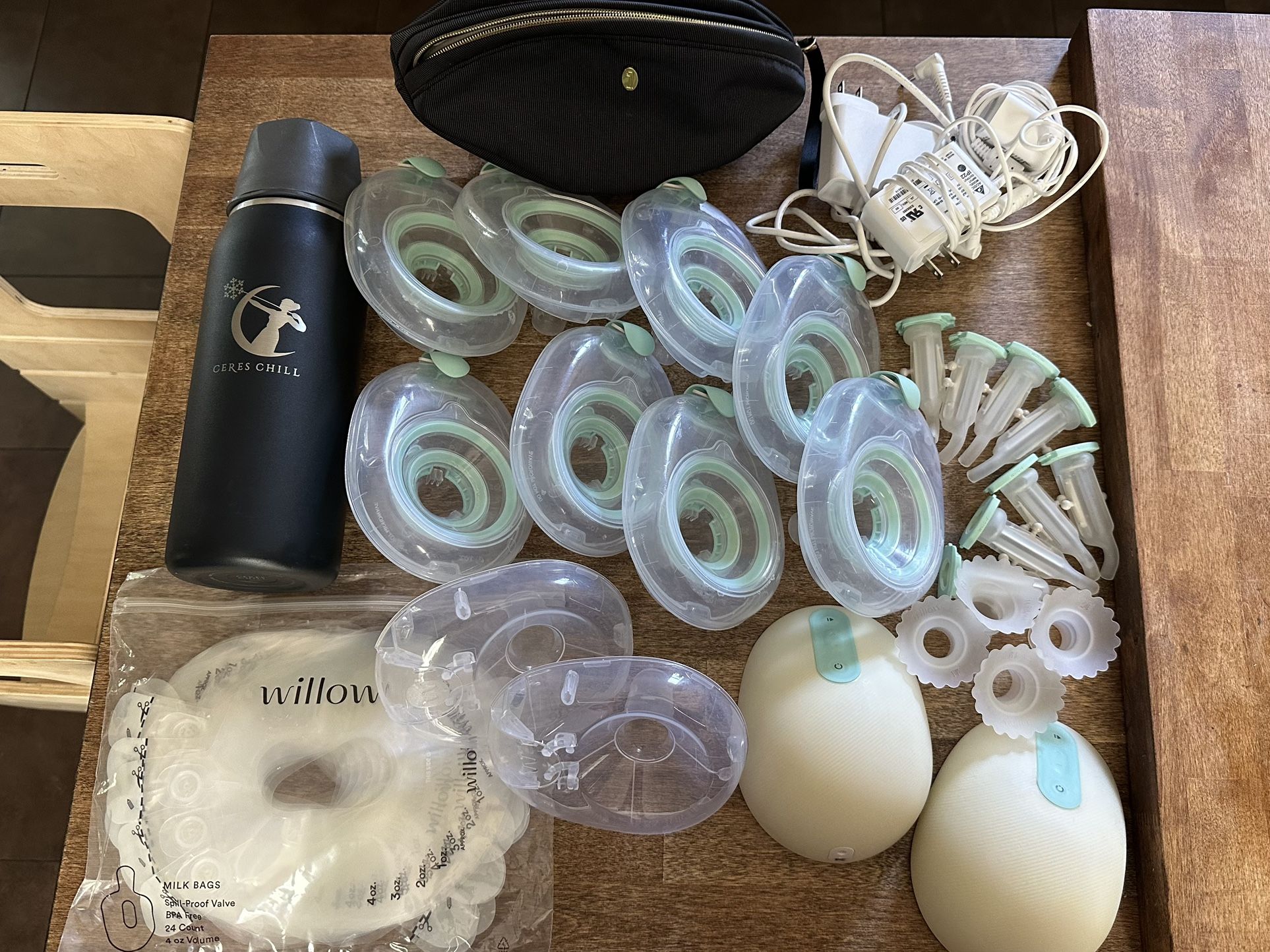 Willow 3.0 w/ accessories, Ceres Chill, & Carrying Bag