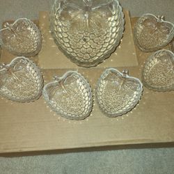 Vintage Schalensatz Traube 7 piece fruit bowl set in grape pattern. No chips or cracks!