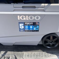 NEW- IGLOO Maxcold Latitude 90QT