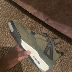 Jordan 4's craft olives