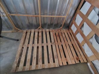 FREE TONIGHT: 4 FREE PALLETS!