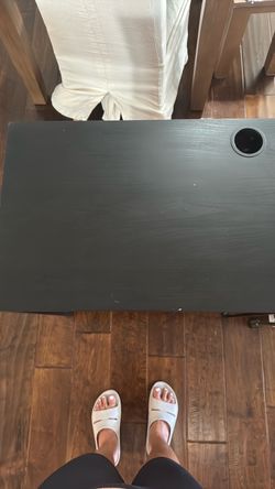 Small desk - 20”x 29”