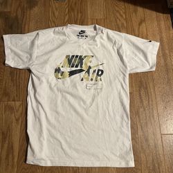 Nike Air Tshirt Size Medium 