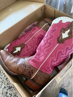 Women’s Western Ariat Boots