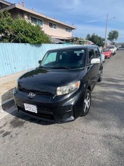 2011 scion xb
