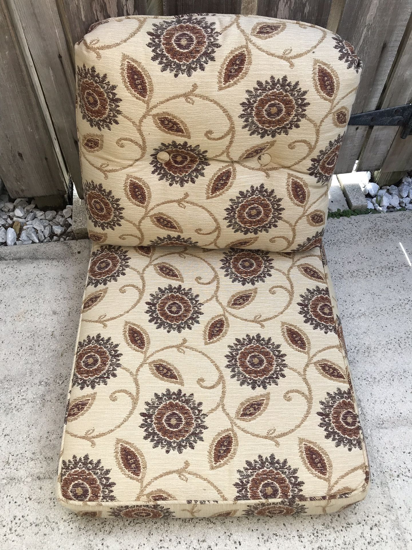 Outdoor patio furniture cushions