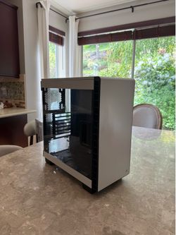 The Corsair Carbide Series Clear 400C