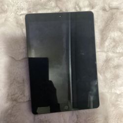 Apple iPad - Excellent Condition
