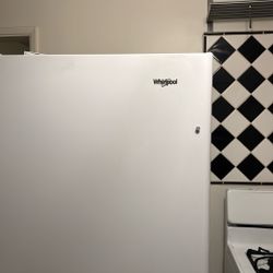 Whirlpool Refrigerator 