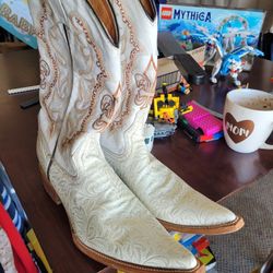 White Leather  Boots 