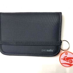 Pacsafe RFIDsafe Bi-Fold Wallet