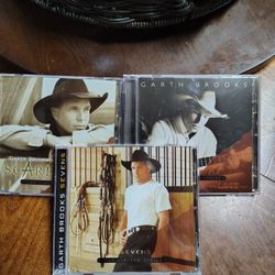 Garth Brooks Cds 